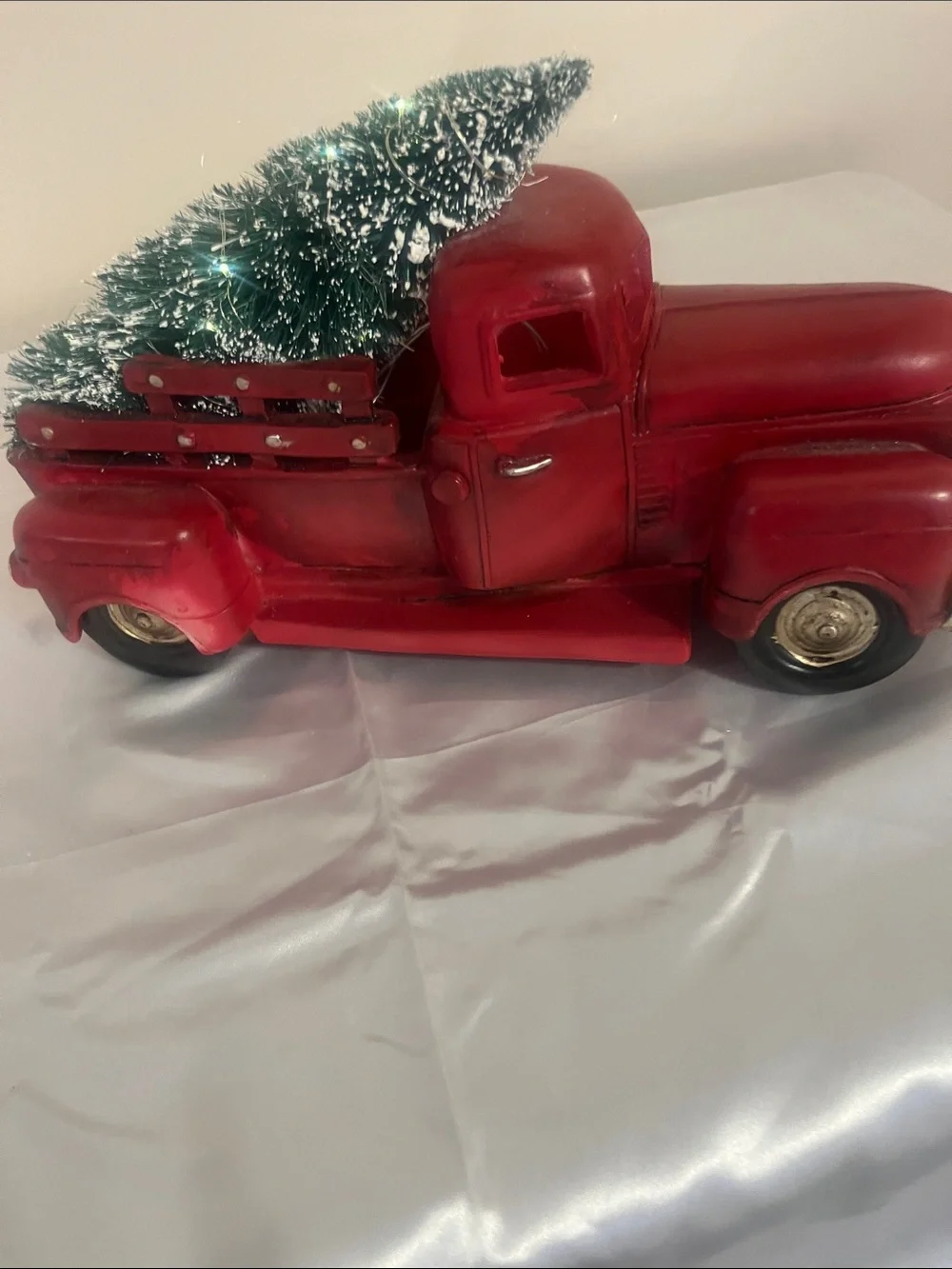 The Unbranded Brand classic red